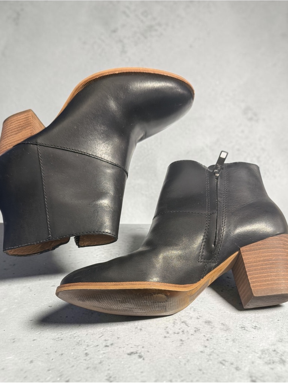 Madewell Black Leather Women's Ankle Booties with Side Zip 6